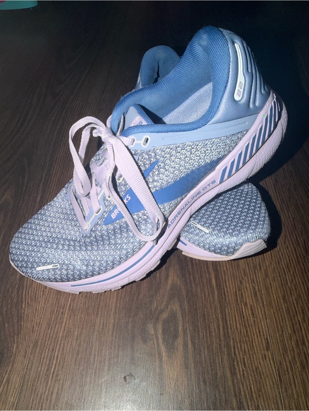 Size 8 - Brooks Adrenaline GTS 22 Purple Dutch Blue